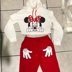 Set Minnie red one only